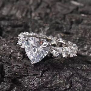 Heart Shaped Silver Ring size 7